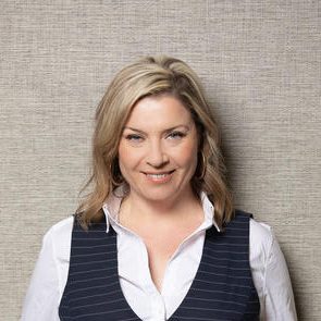 Erin Henderson, The Wine Sisters