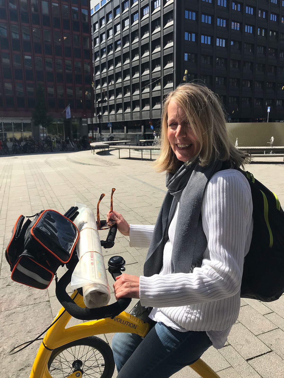 Elizabeth Jones on her travel mobility aid the Alinker