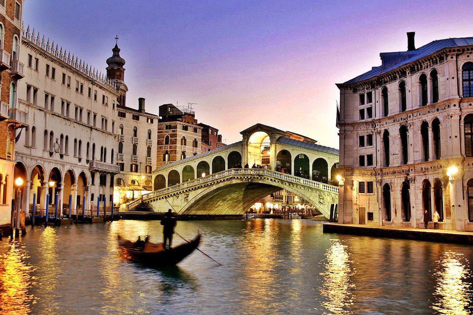 venice solo women over 85+