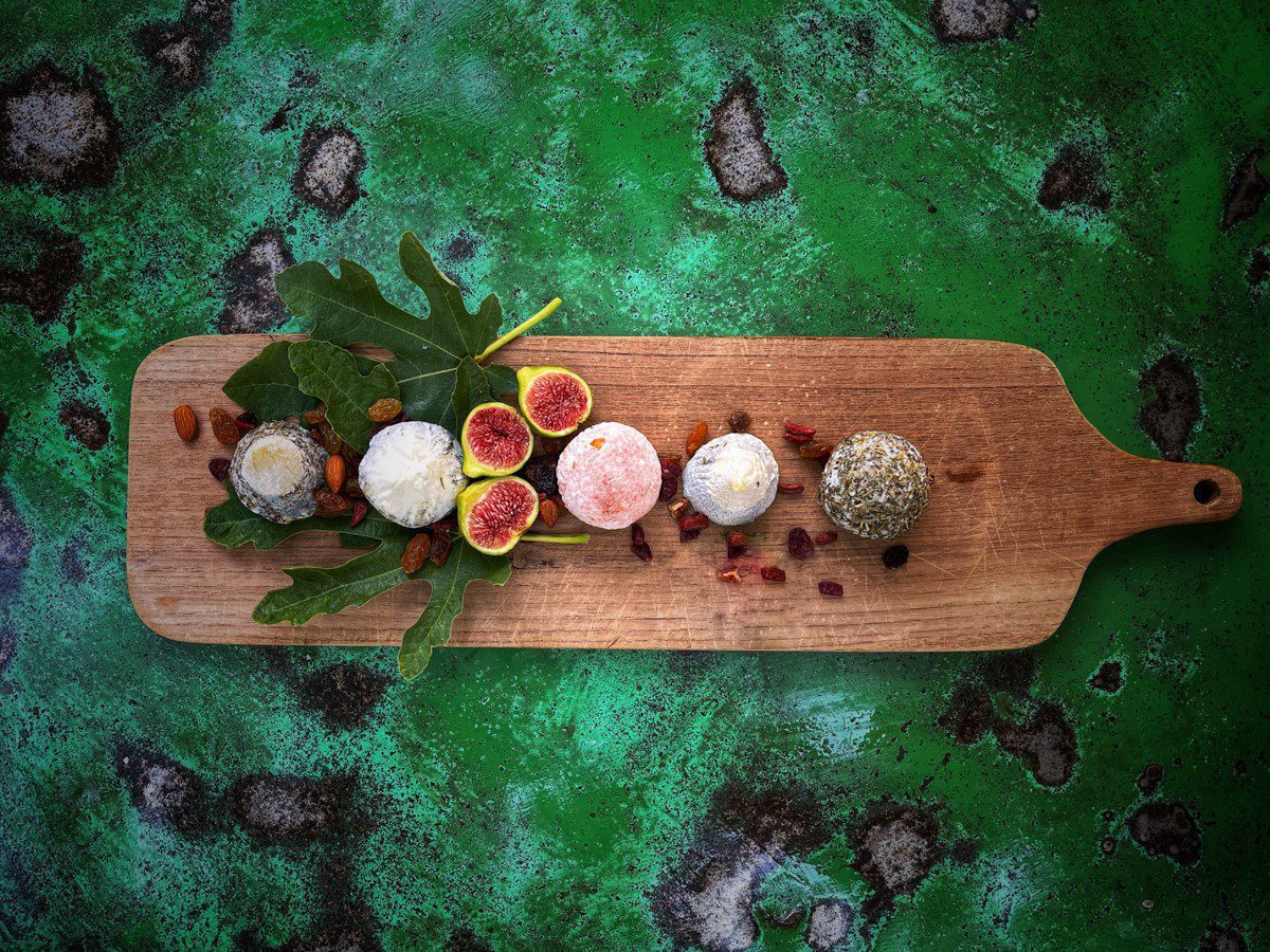 Cheese board - Provence Lifestyle and Photography