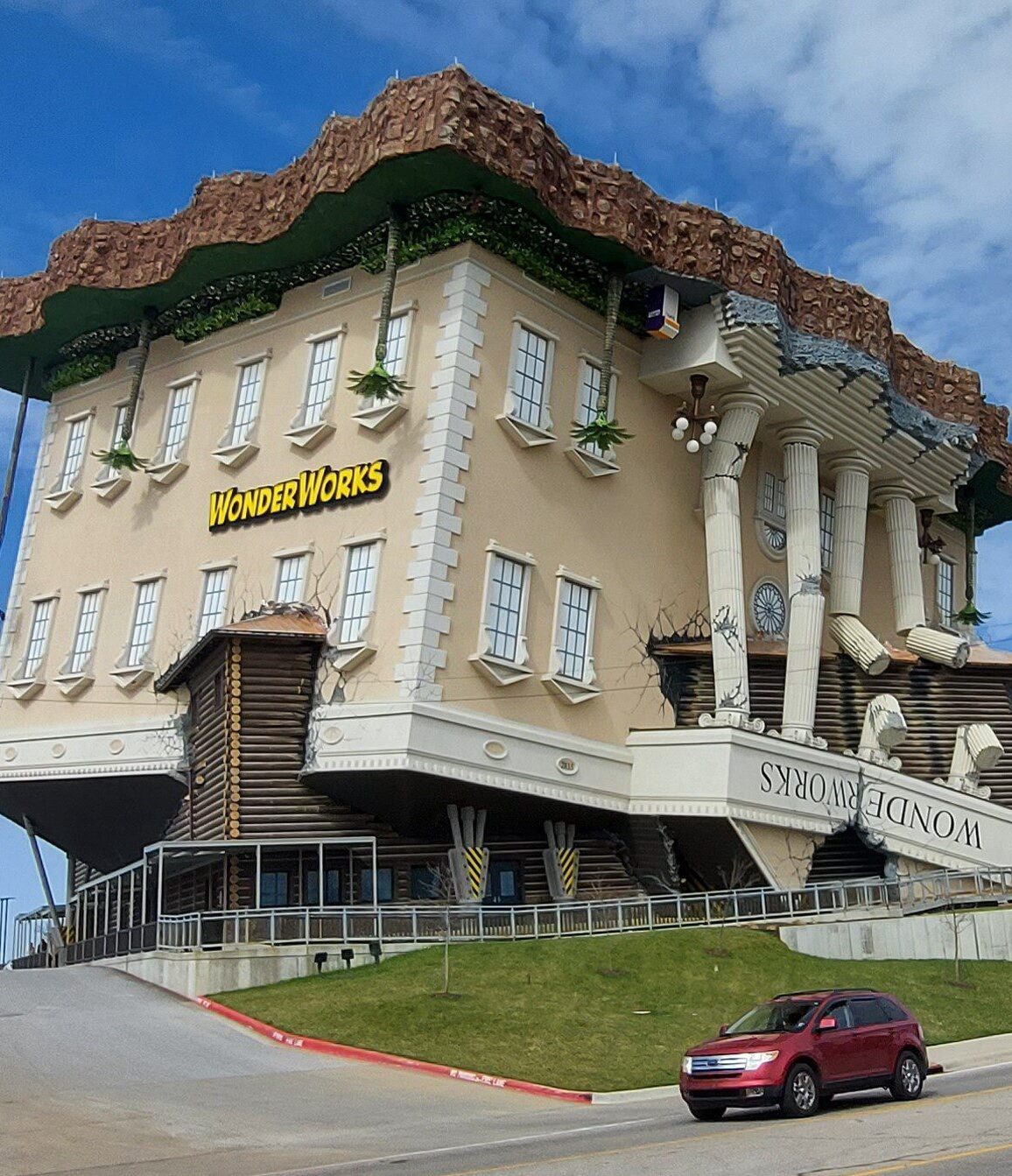 ozarks upsidedownhouse