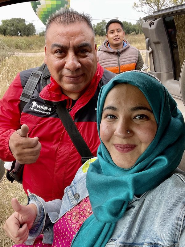 Tanzila Khan and the captain of the hot air balloon she rode