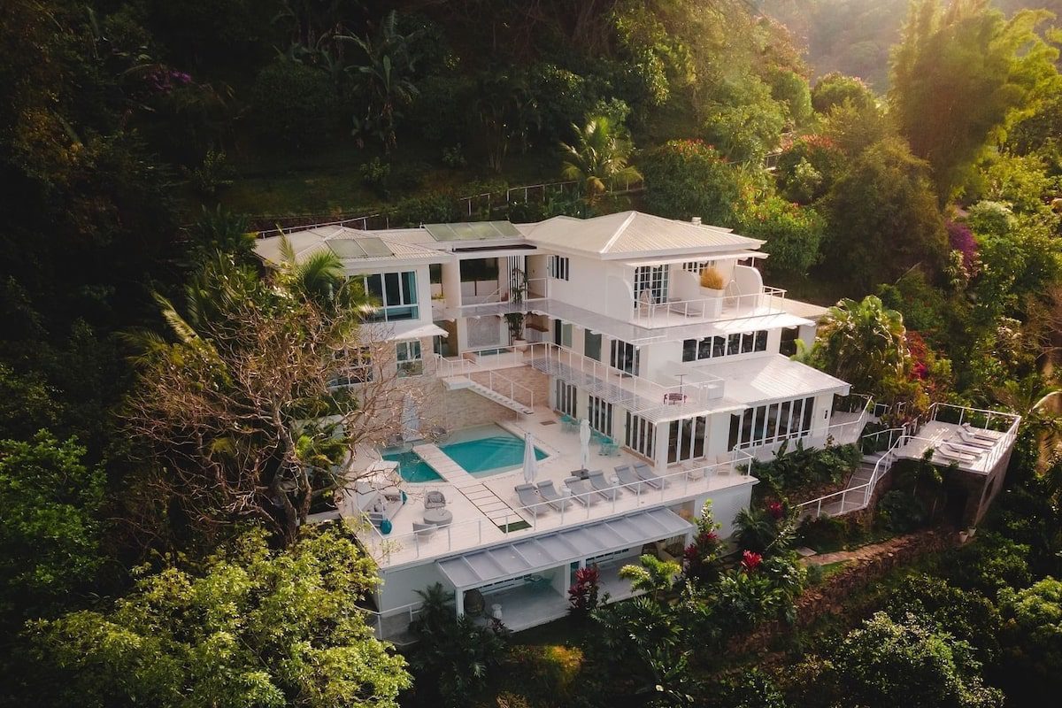 The Retreat Costa Rica, home of the "Mastering Menopause" menopause retreat.