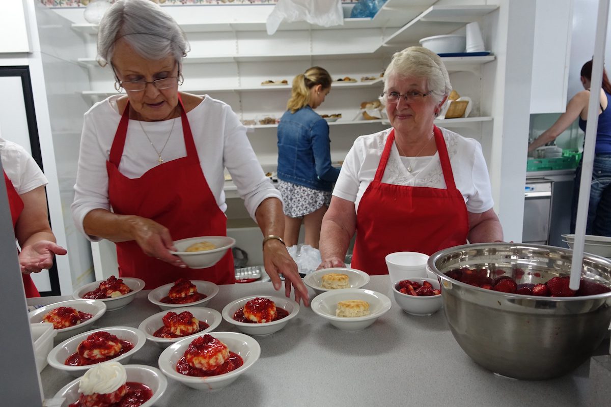 Community suppers involve armies of volunteers who produce the food, serve it, and clean up afterwards!