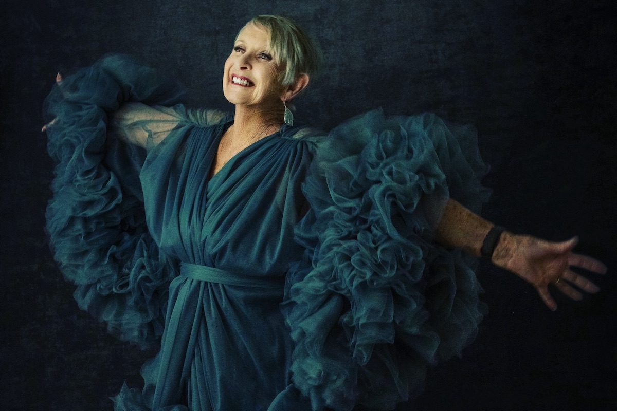 Joy Fox is the first recipient of the JourneyWoman Evelyn Hannon Award