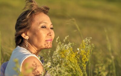 JourneyWoman Announces New Women’s Travel Book: “Never Too Late: How Women Travellers  50+ Are Making the Rules”