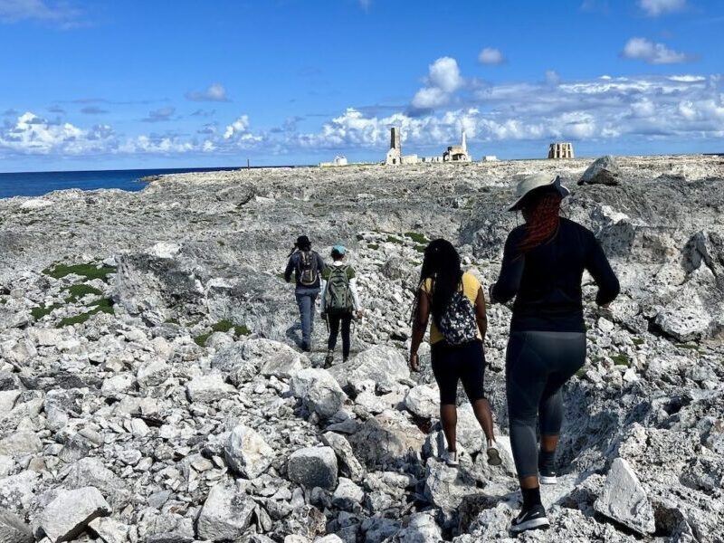 Sombrero Island-Group walks
