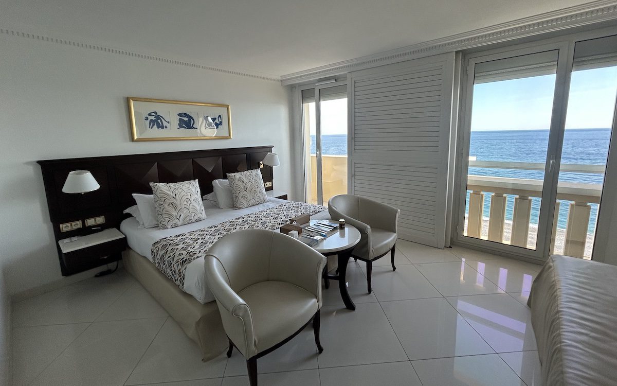 Hotel room in Cannes