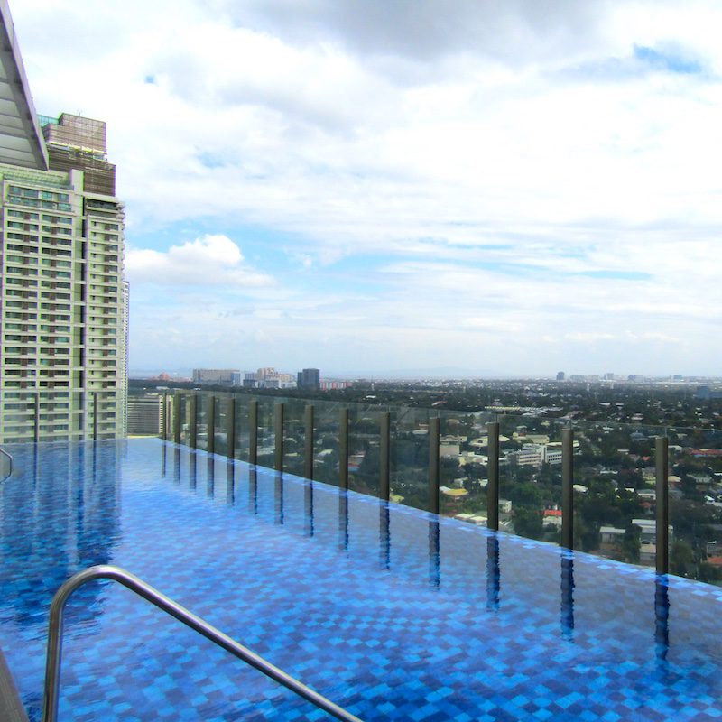 a pool fix,  local lagers and a lumpia or two (spring roll). The Citadines Benavidez Makati in Manila delivered!