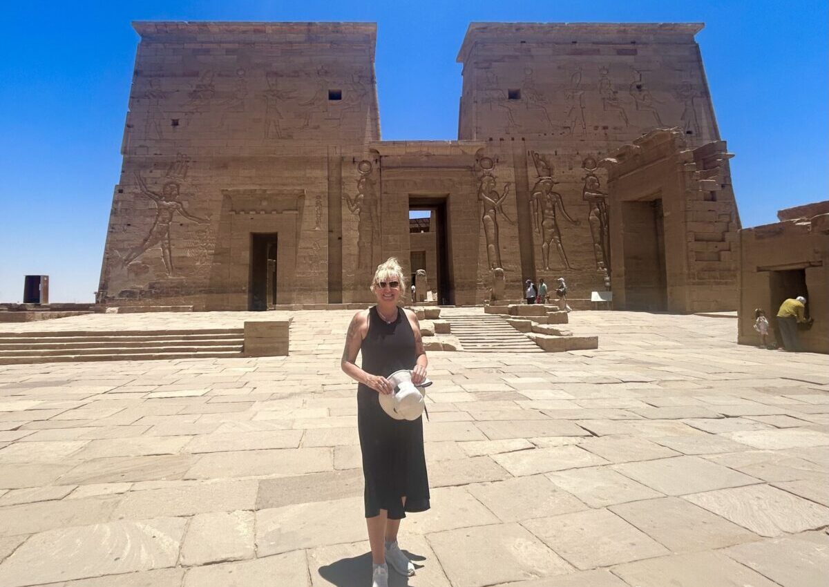isis temple egypt 
