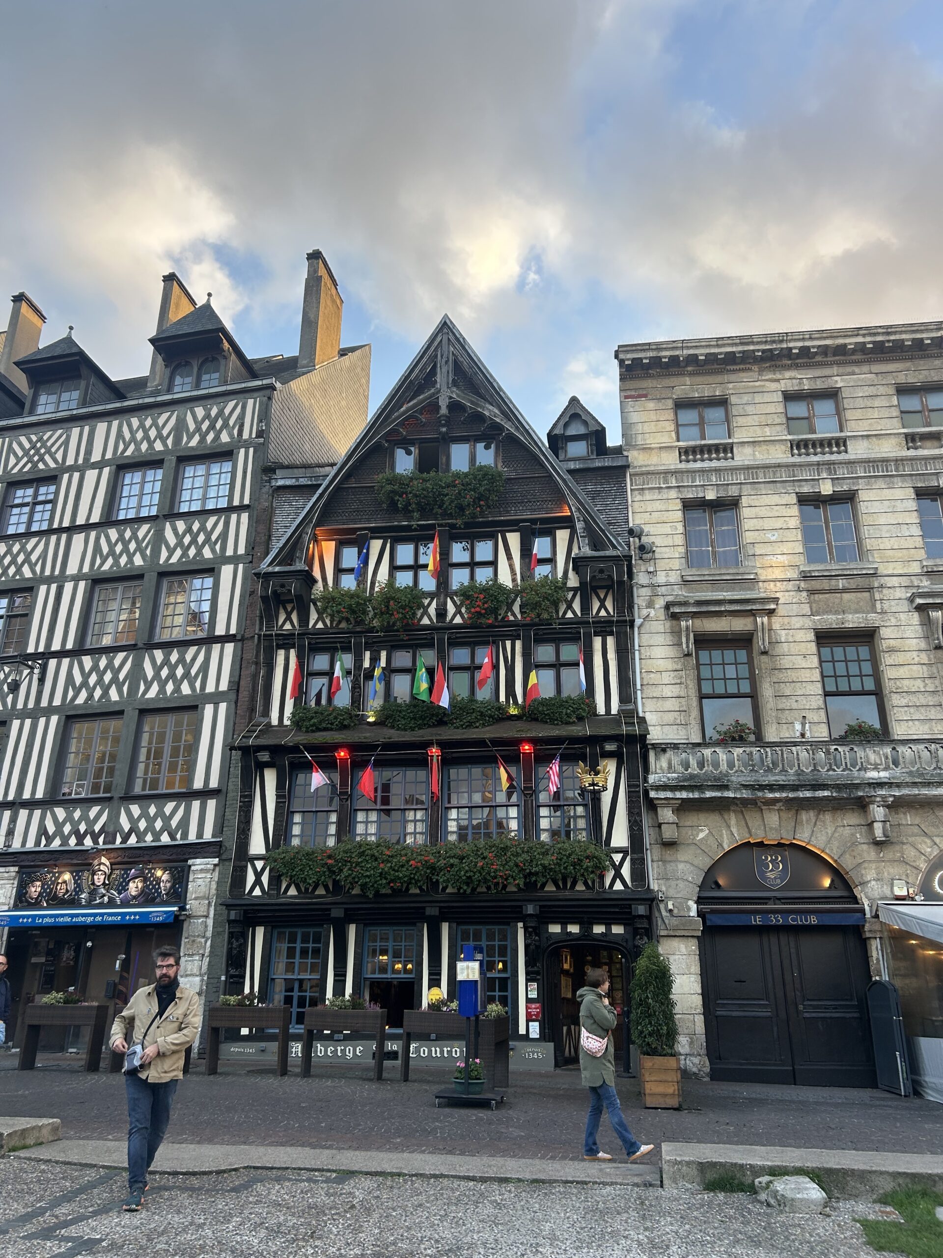 rouen the clock restaurant 